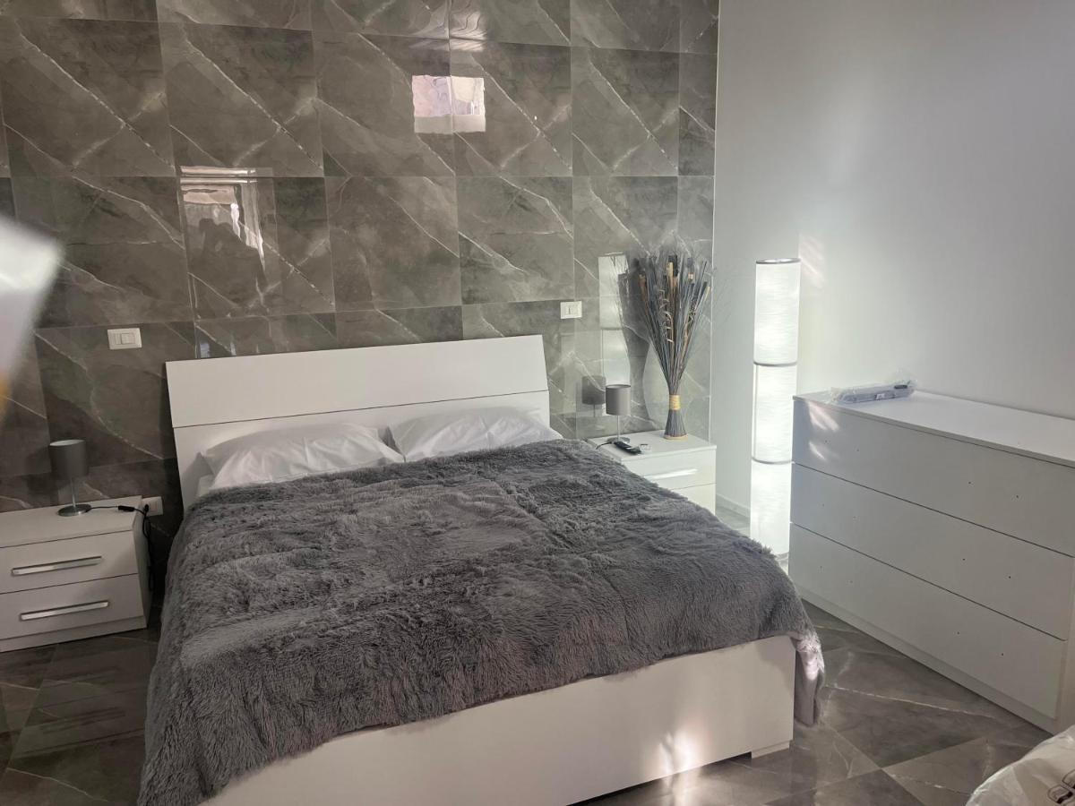 Holiday Home Litteri Catania Bagian luar foto